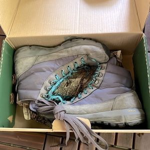 Women’s Danner Explorer 650 gray/sky blue hiking boots size 43 or size 10